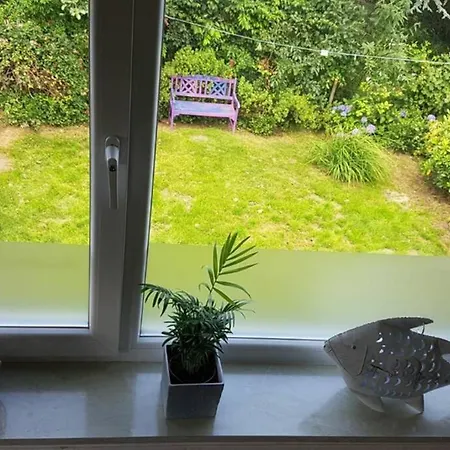 Gemuetliche Haushaelfte Mit Garten Und Terrasse Flensborg