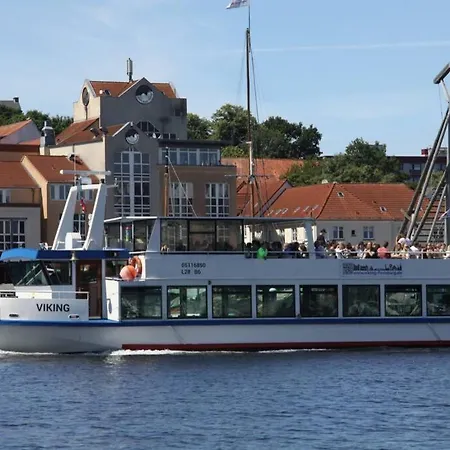 Gemuetliche Haushaelfte Mit Garten Und Terrasse *