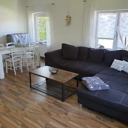 Gemuetliche Haushaelfte Mit Garten Und Terrasse Apartment Flensburg