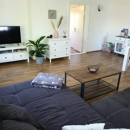 Gemuetliche Haushaelfte Mit Garten Und Terrasse *